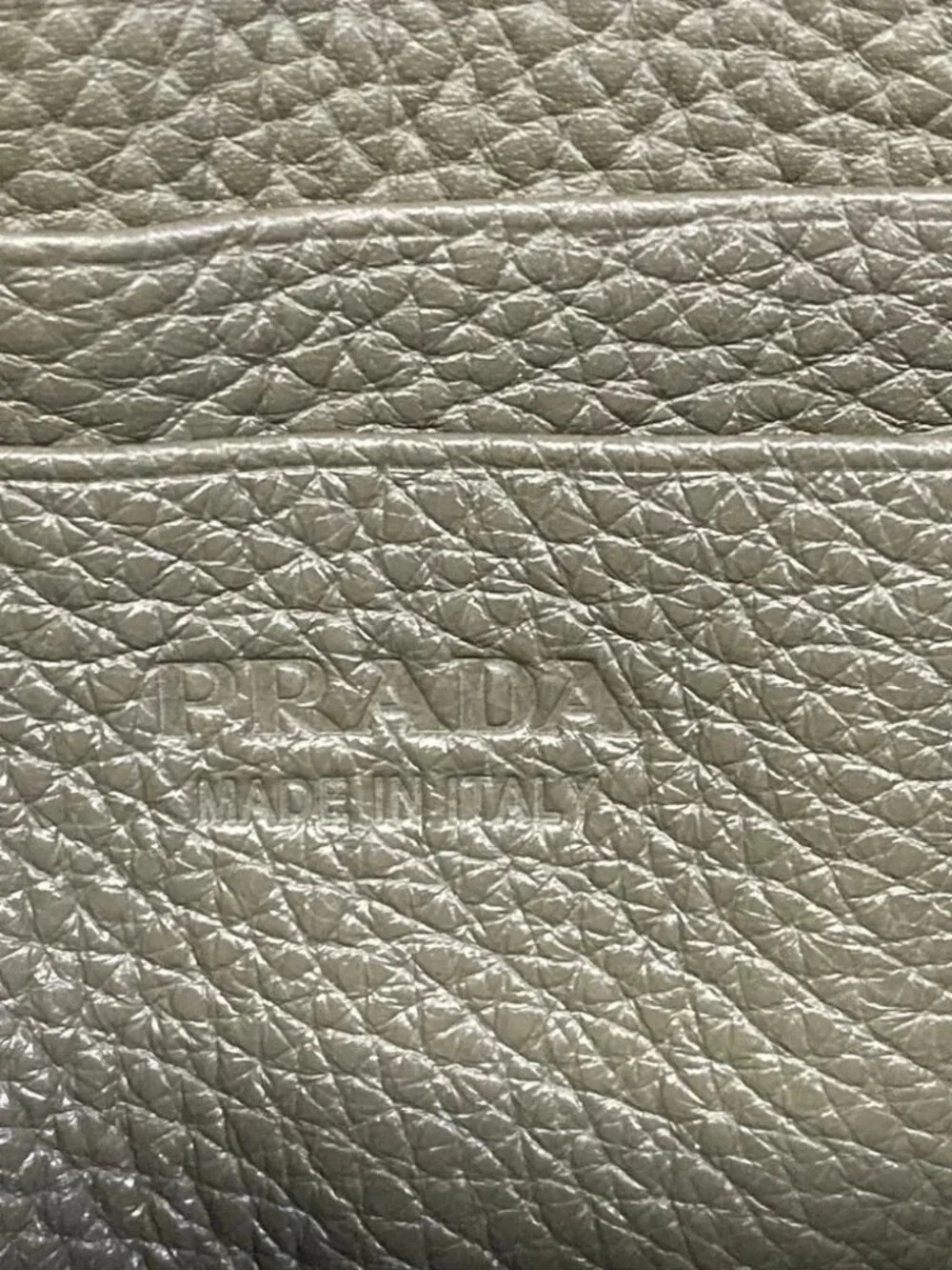 Prada accessories	box note	